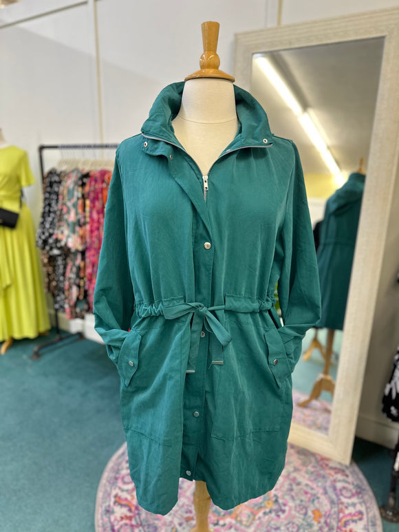 SECONDHAND: Size 16 - Esmara Green Trenchcoat